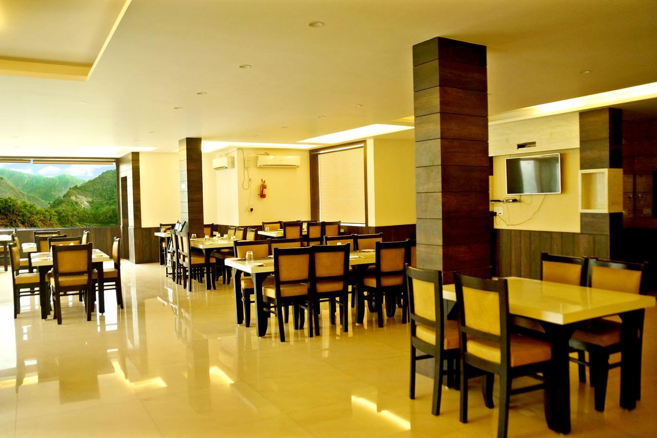 Hotel Trance Ganga Tapovan 외부 사진