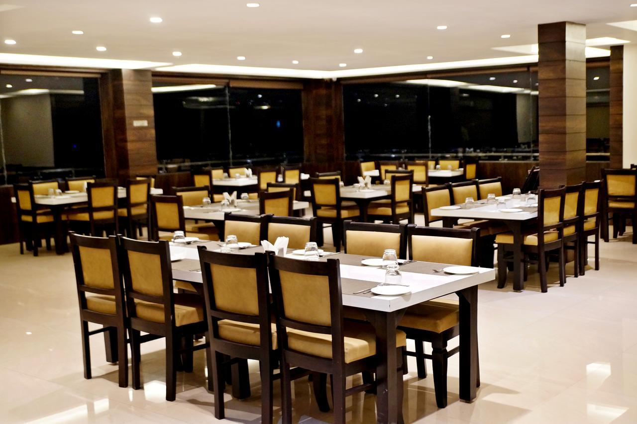 Hotel Trance Ganga Tapovan 외부 사진
